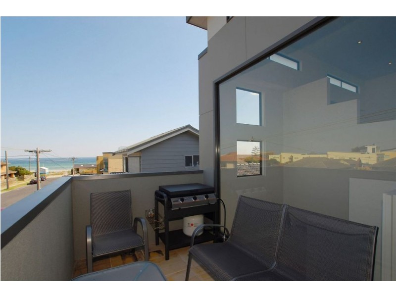 1/5 Harding Avenue, Bonbeach VIC 3196
