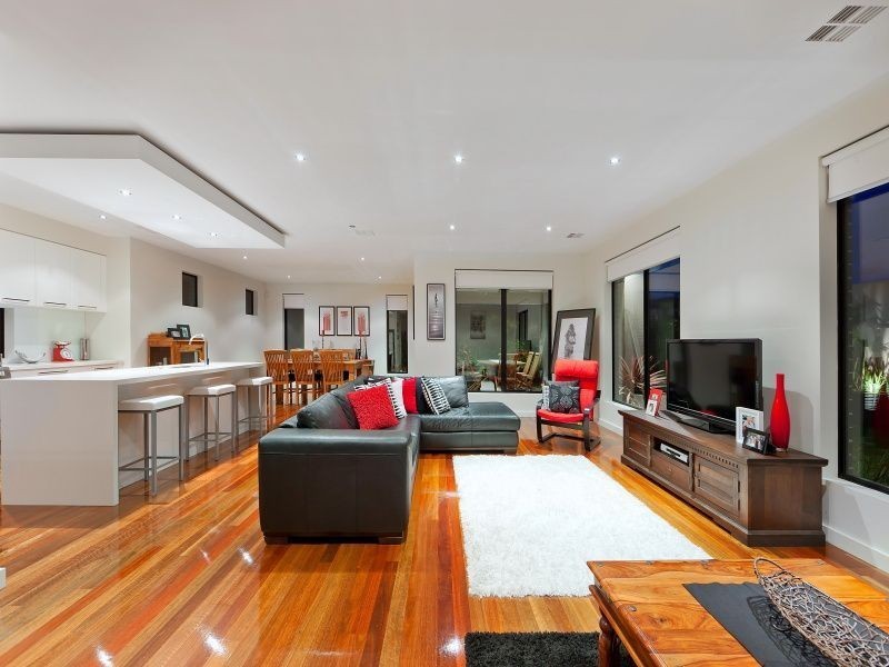 2 Morton Grove, Chelsea VIC 3196