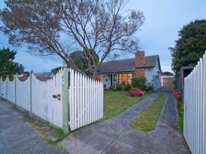 6 Haldane Street, Bonbeach VIC 3196