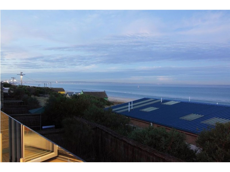 13/2-4 Groves Street, Aspendale VIC 3195