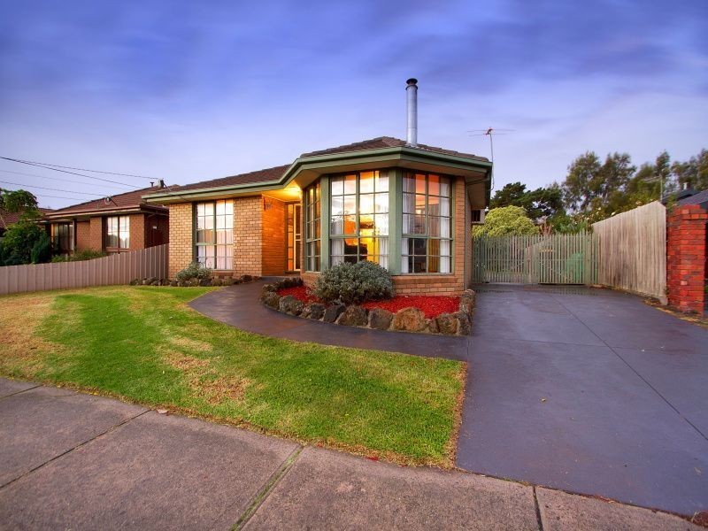 35 Hughes Ave, Edithvale VIC 3196
