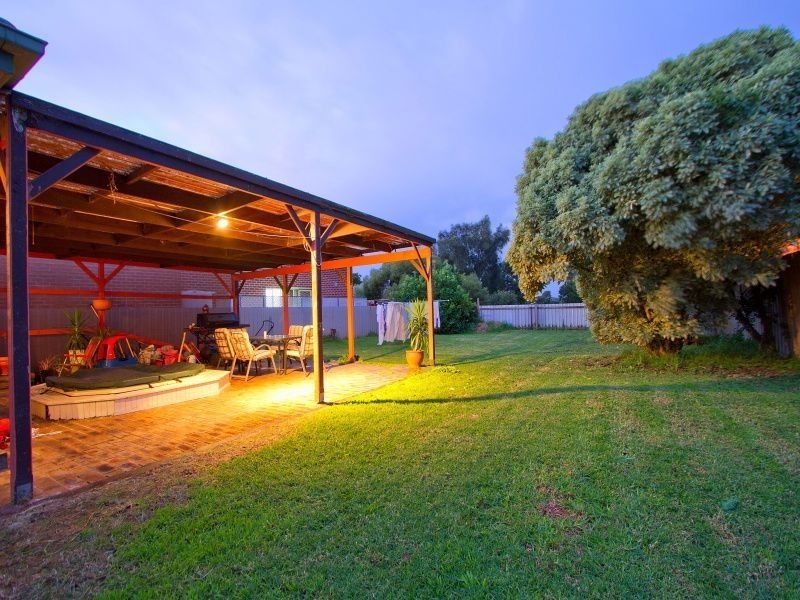 35 Hughes Ave, Edithvale VIC 3196