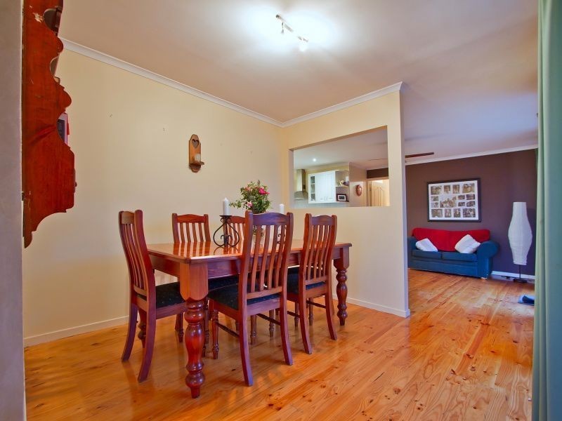 35 Hughes Ave, Edithvale VIC 3196