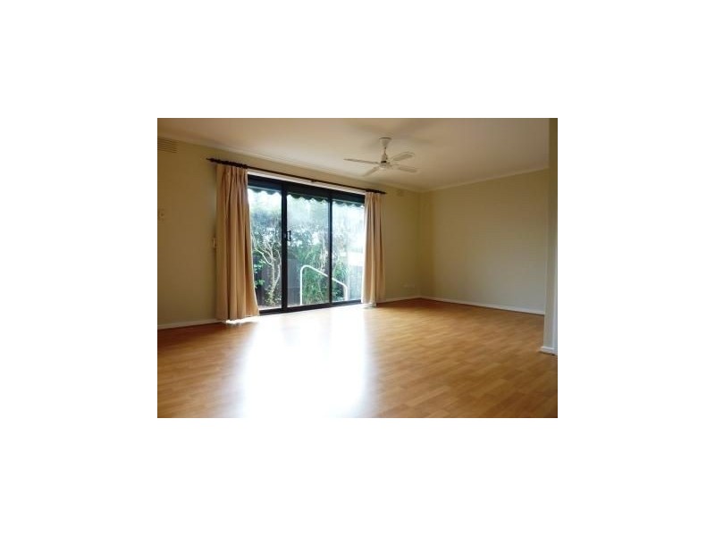 2/17 St Johns Avenue, Frankston VIC 3199