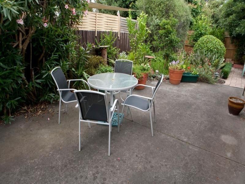 2/17 St Johns Avenue, Frankston VIC 3199