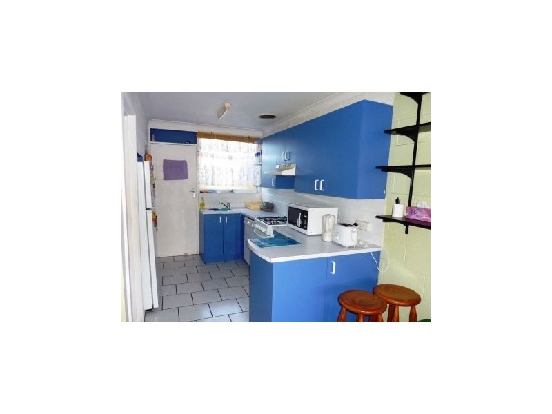 2/6 Donald Grove, Chelsea VIC 3196