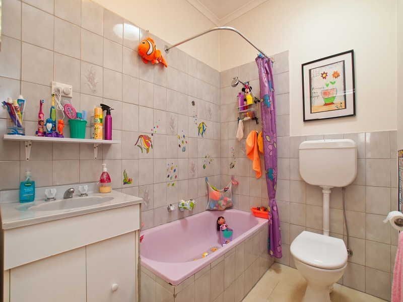 16 Fourth Avenue, Chelsea Heights VIC 3196