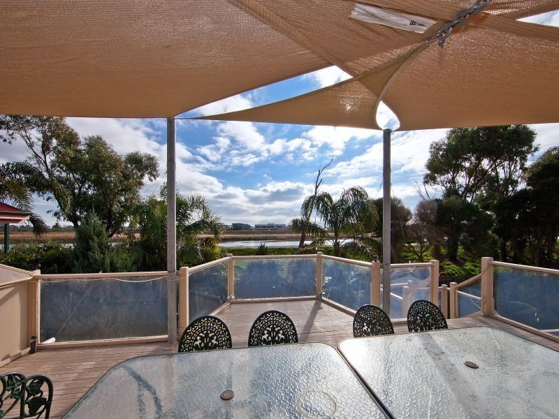 44 Gladesville Boulevard, Patterson Lakes VIC 3197