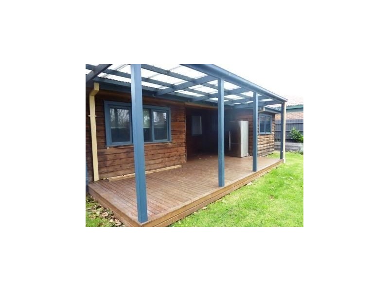 13 Charles Street, Seaford VIC 3198