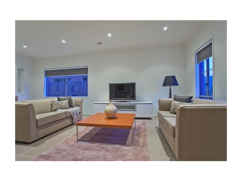 11 Webster Drive, Patterson Lakes VIC 3197