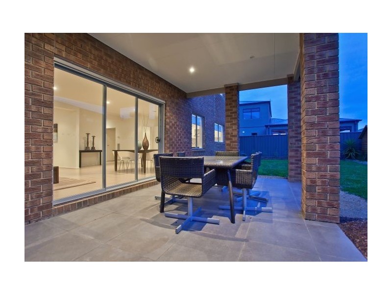 11 Webster Drive, Patterson Lakes VIC 3197