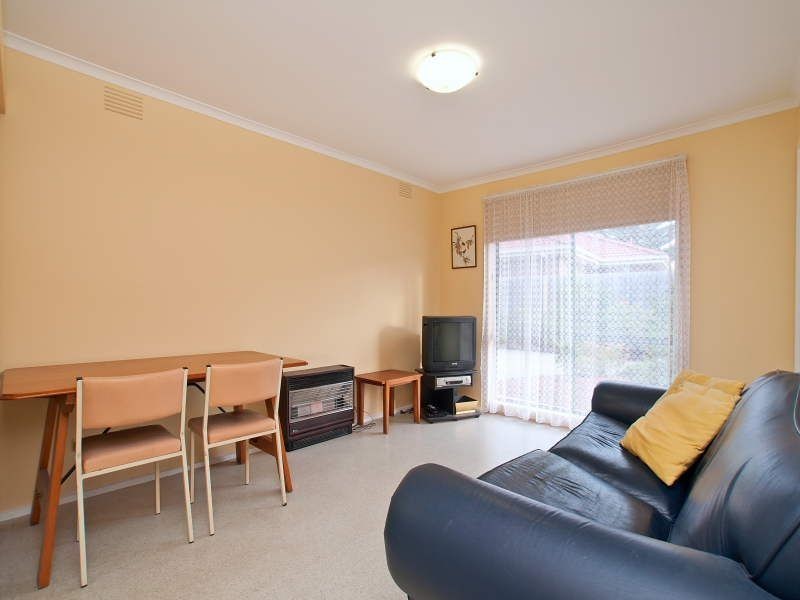 2/58 Embankment Grove, Chelsea VIC 3196