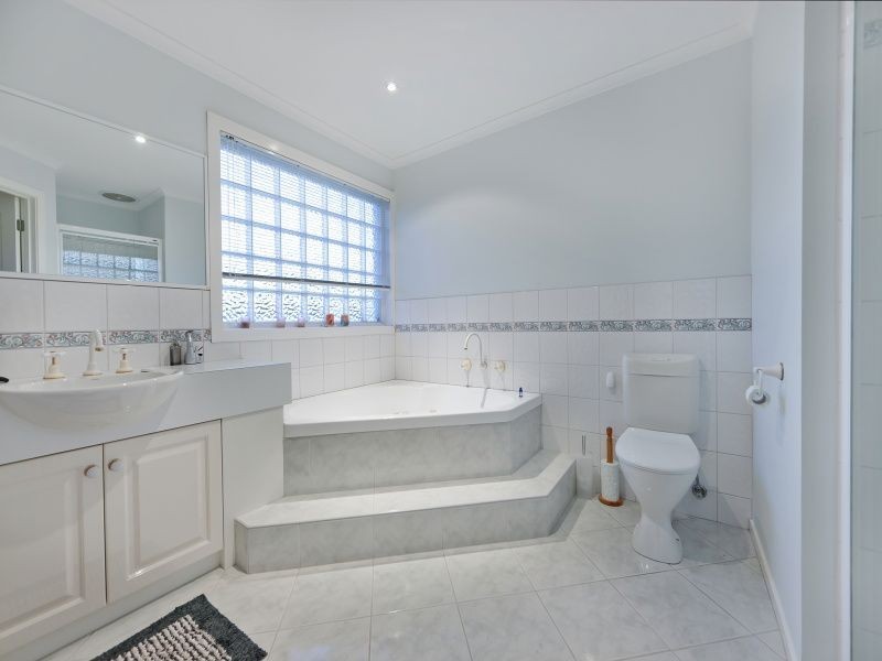 5 Portal Place, Patterson Lakes VIC 3197