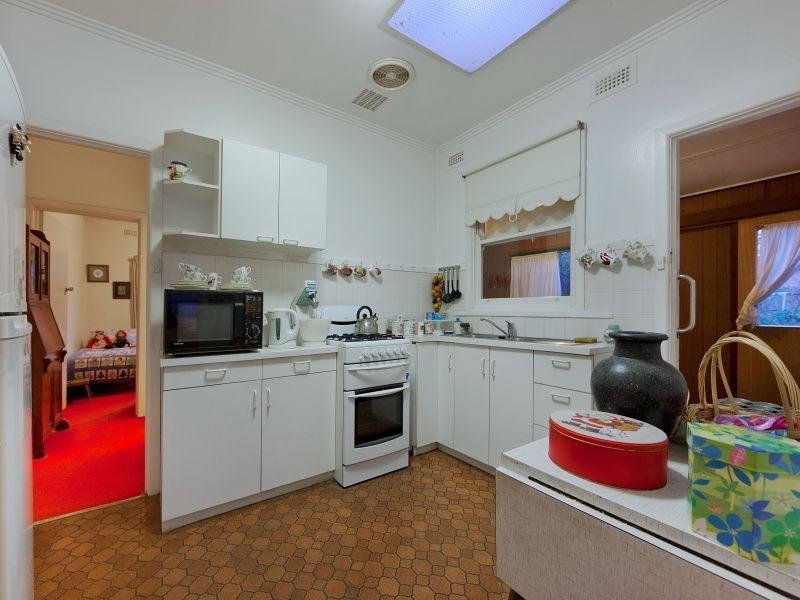 13 Mernda Avenue, Bonbeach VIC 3196