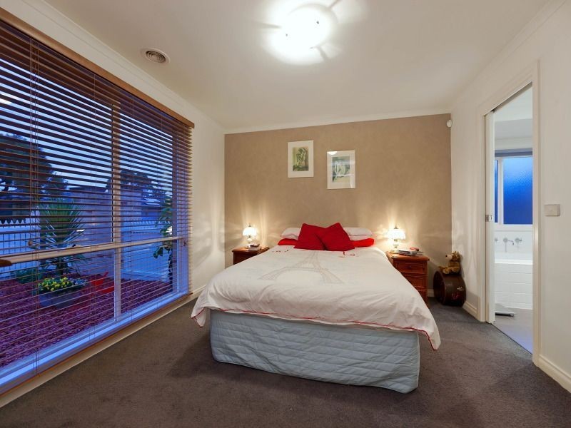 1/71 Woodbine Grove, Chelsea VIC 3196