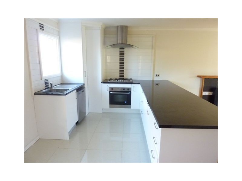 16 Portland Parade, Seaford VIC 3198
