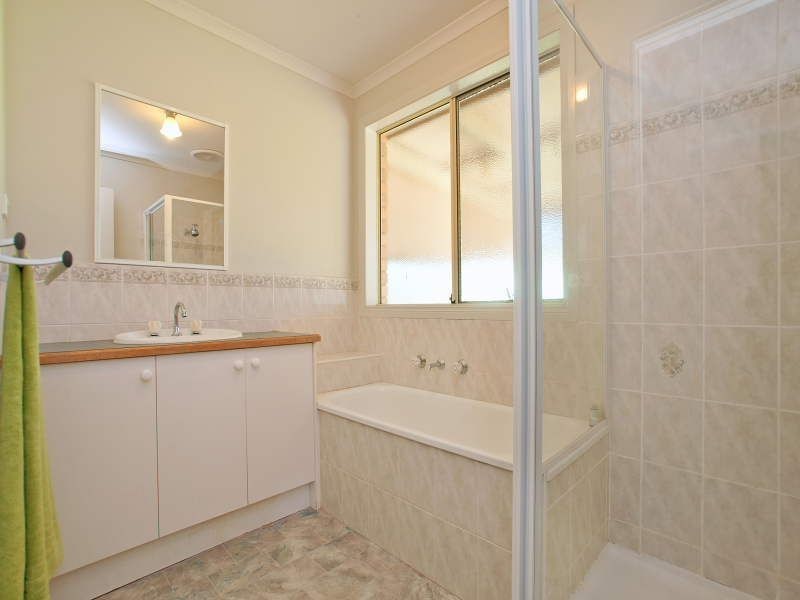 83 Scotsdale Drive, Cranbourne East VIC 3977