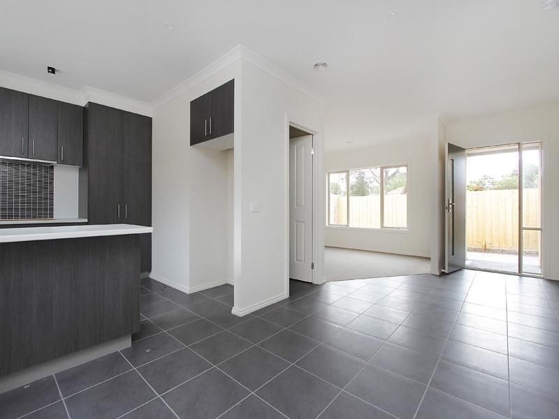 2/69 Kirkwood Avenue, Seaford VIC 3198