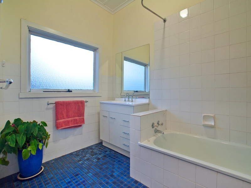 70 Bondi Road, Bonbeach VIC 3196