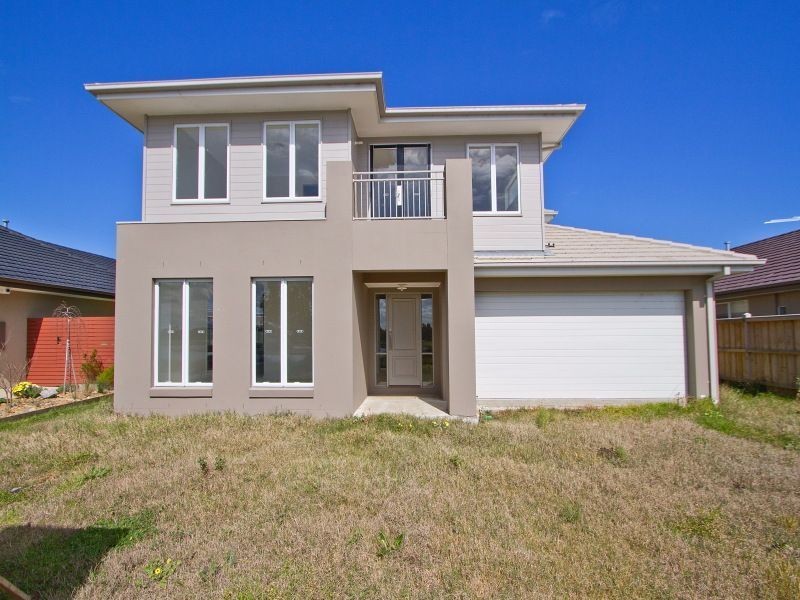 7 Moonrise Close, Waterways VIC 3195