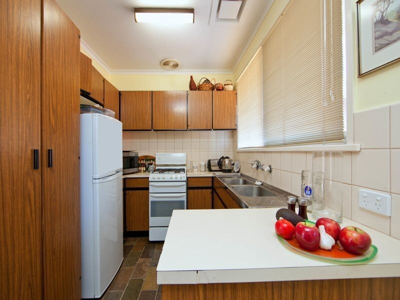 8/22 Golden Avenue, Bonbeach VIC 3196