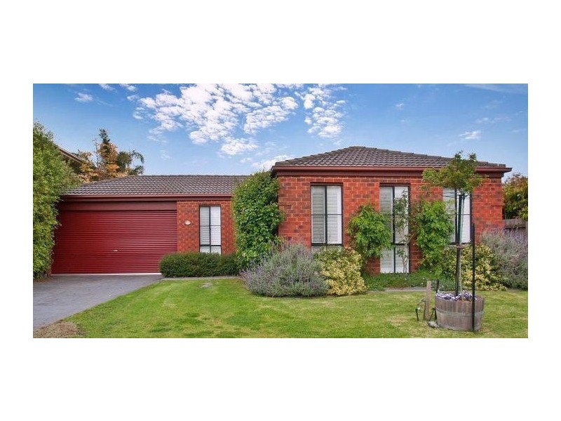 1 Solway Close, Patterson Lakes VIC 3197