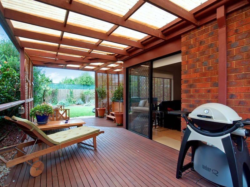 1 Solway Close, Patterson Lakes VIC 3197