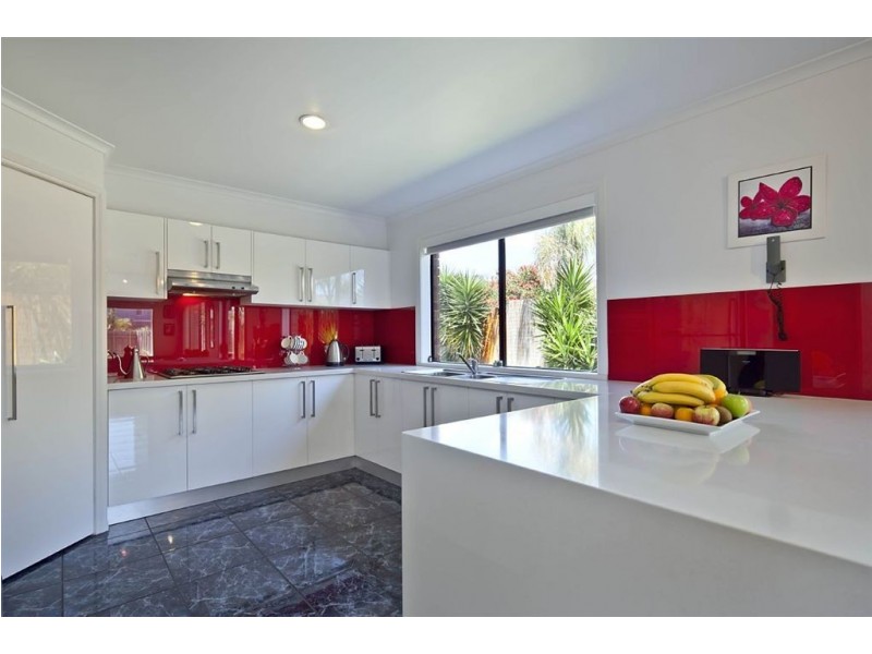 12 Hatteras Court, Patterson Lakes VIC 3197