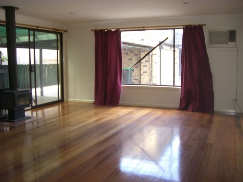 1/2 Robinsons Road, Seaford VIC 3198