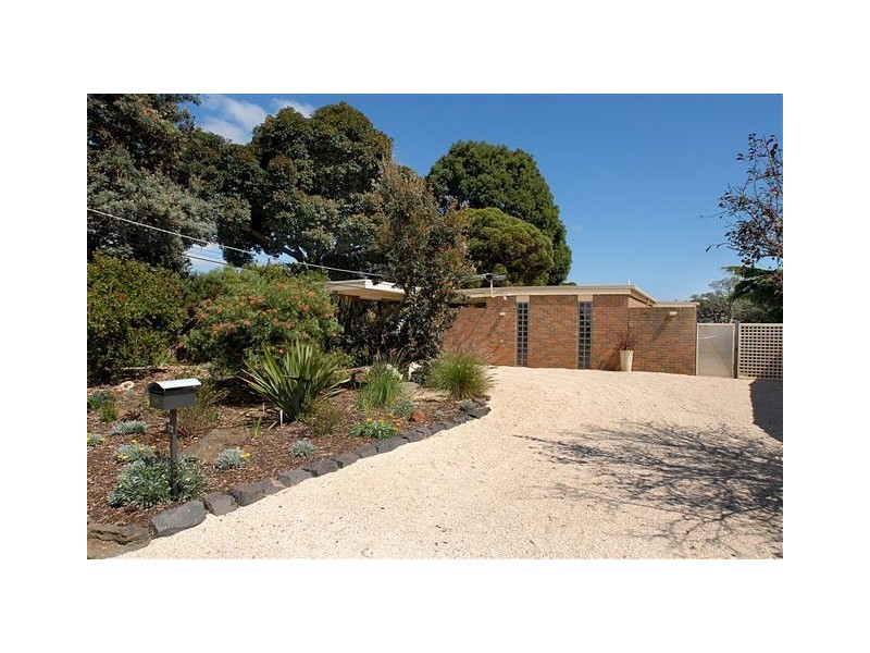 72 Kirkwood Ave, Seaford VIC 3198