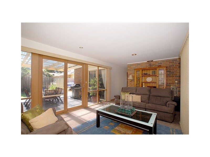 72 Kirkwood Ave, Seaford VIC 3198