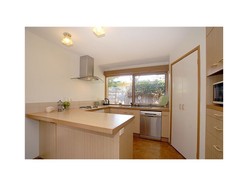 72 Kirkwood Ave, Seaford VIC 3198