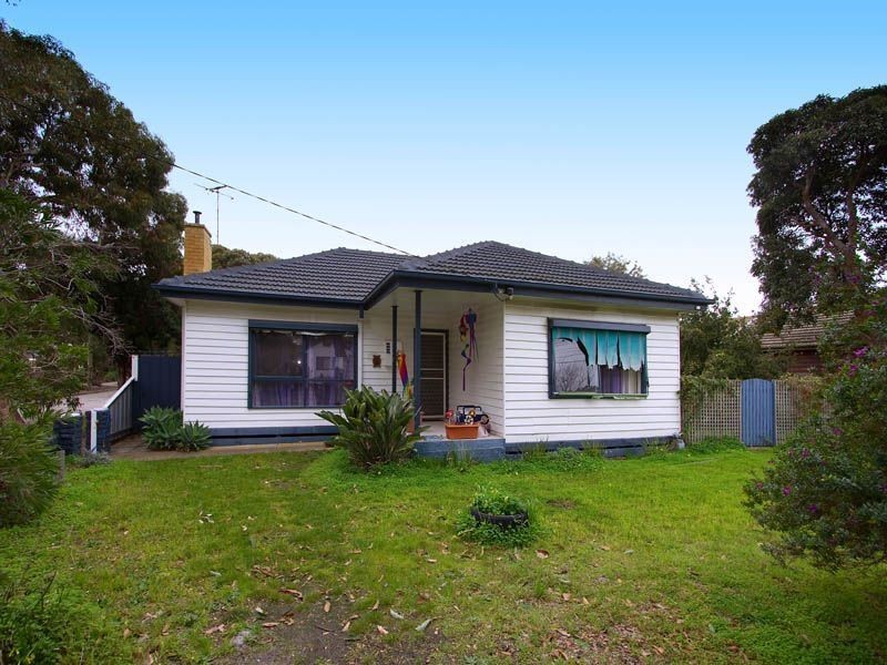 32 Cannes Avenue, Bonbeach VIC 3196