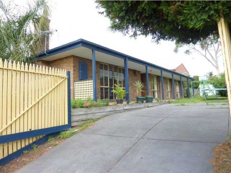 22 Carrington Cres, Carrum Downs VIC 3201