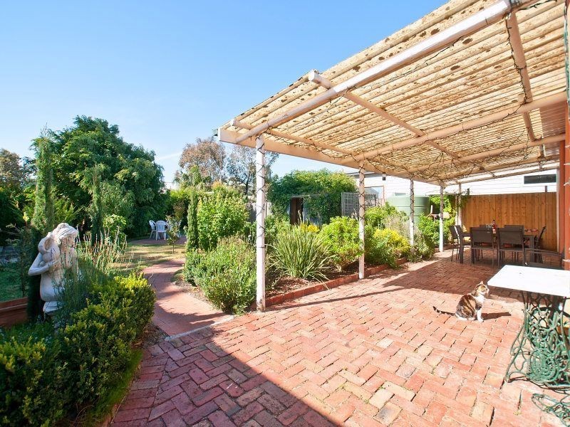 25 Catherine Ave, Chelsea VIC 3196