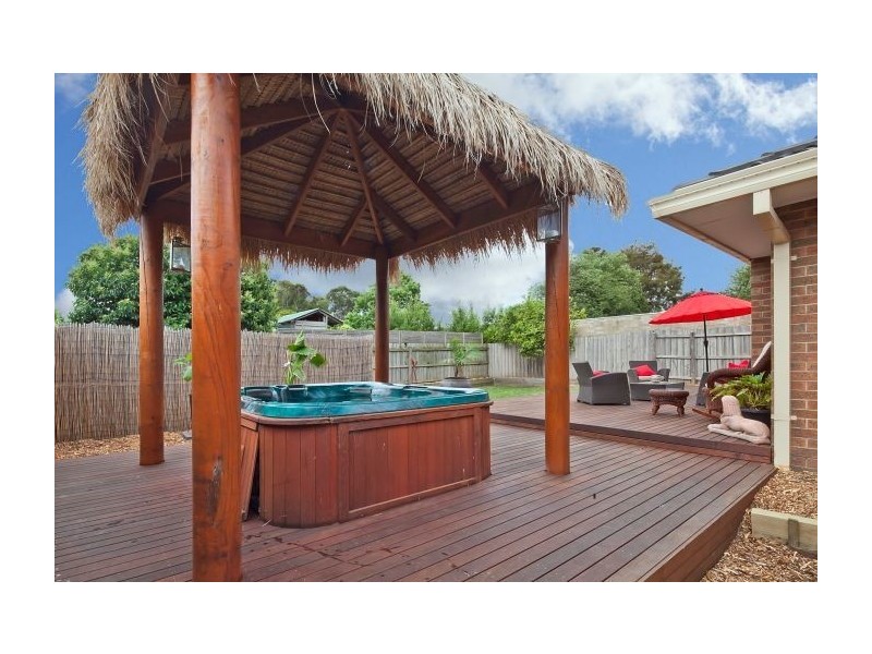 3 Westbury Court, Dingley Village VIC 3172