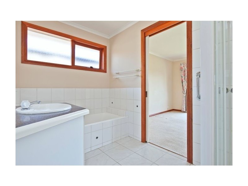 2/3 Helmich Court, Aspendale Gardens VIC 3195