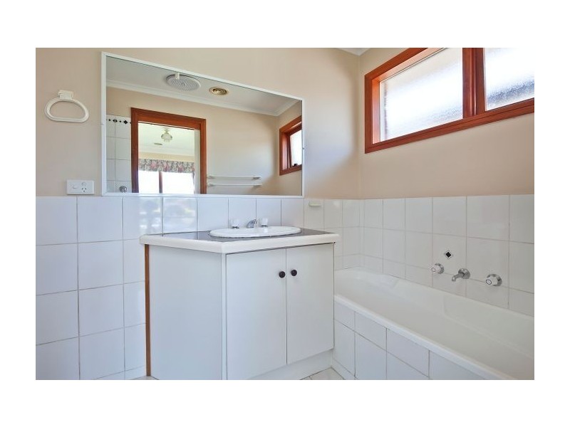 2/3 Helmich Court, Aspendale Gardens VIC 3195