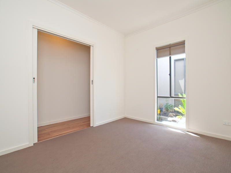 4a Madden Street, Seaford VIC 3198