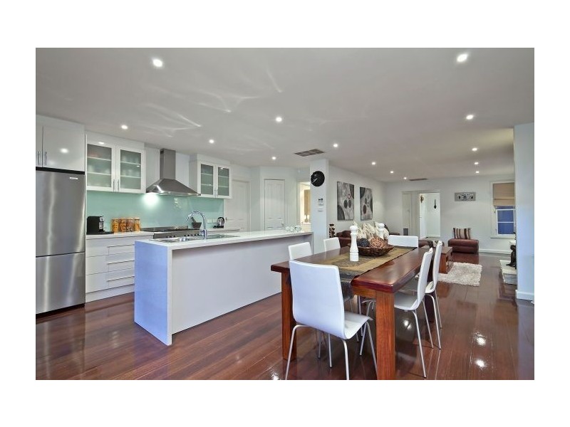 60 Emma St, Carrum VIC 3197