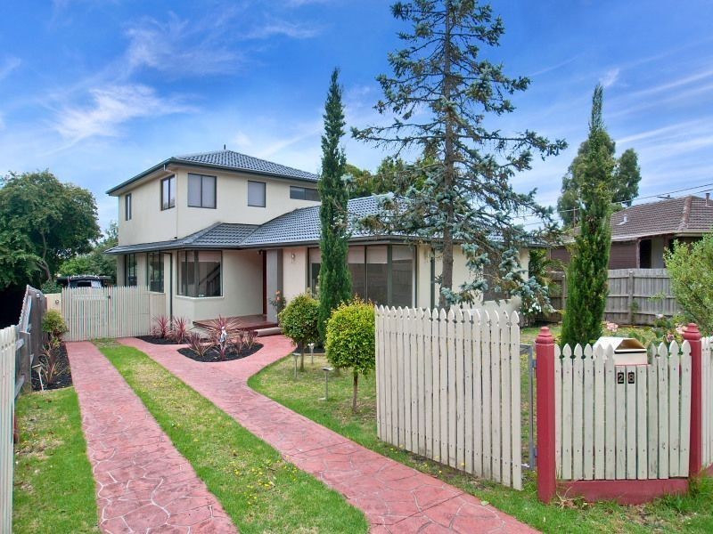 28 Pembroke Avenue, Frankston VIC 3199