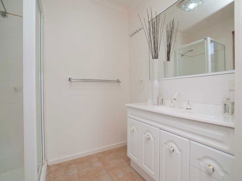 1/28 Canberra Street, Patterson Lakes VIC 3197