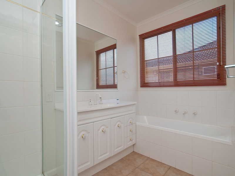 1/28 Canberra Street, Patterson Lakes VIC 3197