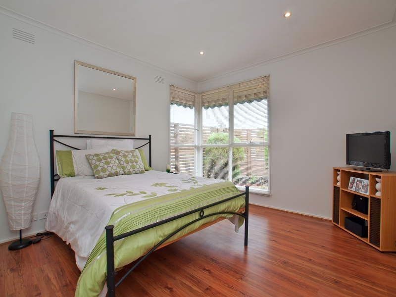 1/34 Golden Avenue, Bonbeach VIC 3196