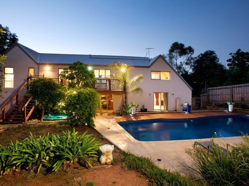 75-77 Wooralla Drive, Mount Eliza VIC 3930