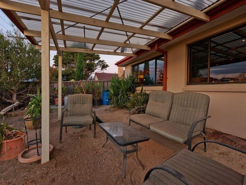 38 Sherwood Ave, Chelsea VIC 3196