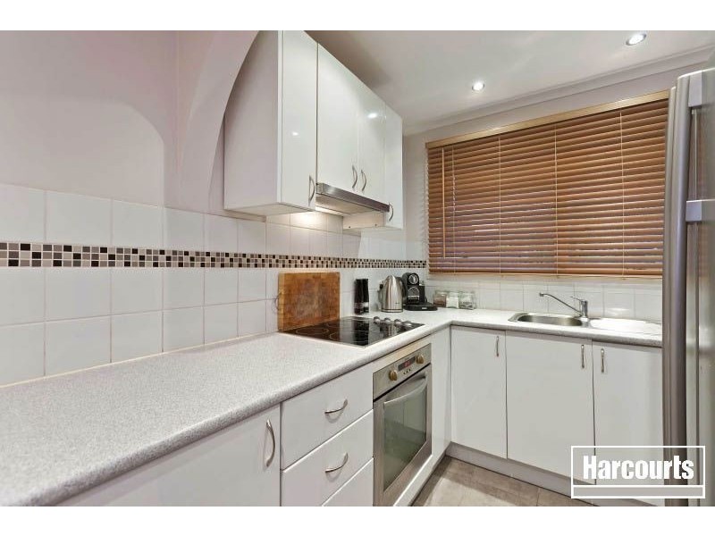 2/74 Thames Promenade, Chelsea VIC 3196