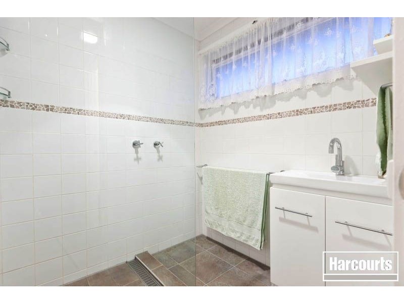 2/74 Thames Promenade, Chelsea VIC 3196