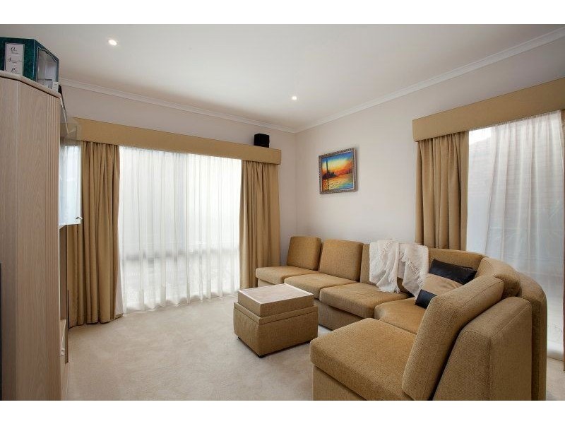 40 Baltusrol Cct, Heatherton VIC 3202