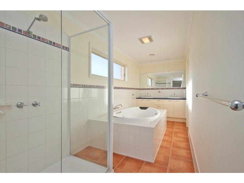 1 Trinity Court, Patterson Lakes VIC 3197